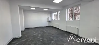 Spatiu comercial de inchiriat in Campina - foto 4