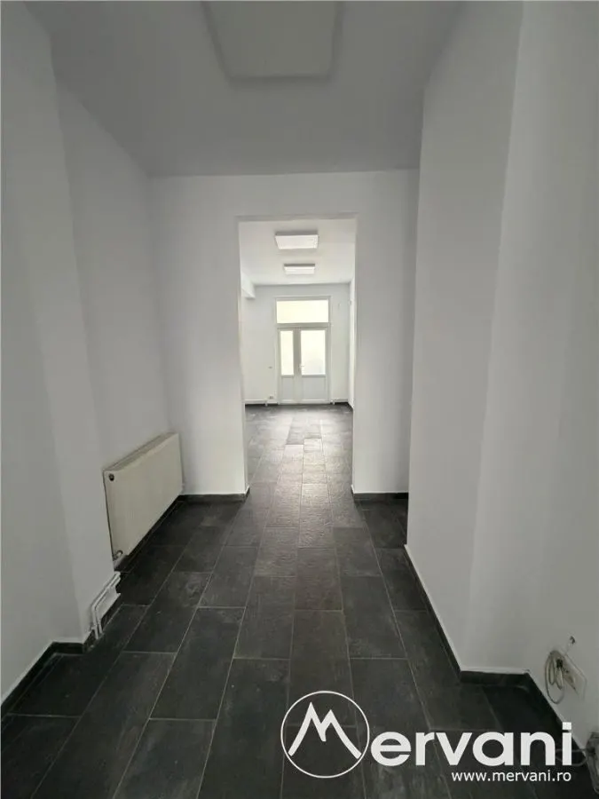 Spatiu comercial de inchiriat in Campina - foto 6