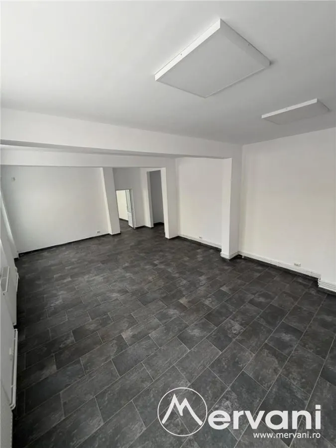 Spatiu comercial de inchiriat in Campina - foto 7