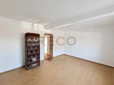 RECO Casa cu 3 camere la Salard - Salard