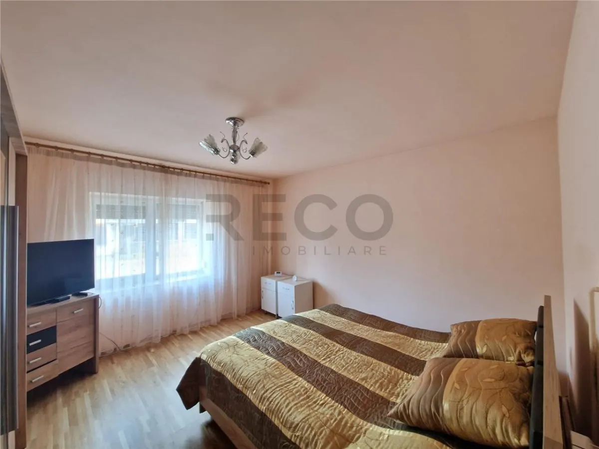 RECO Casa cu 2 camere+living, renovata complet, in Episcopia Bihor - foto 6