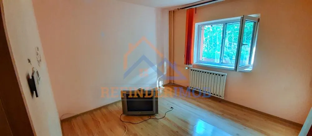 Apartament de vanzare cu 3 camere, zona 13 Septembri - foto 3