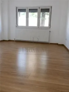 ARADULUI - DECOMANDAT - 2 CAMERE - CENTRALA PROPRIE - PARTER - Timisoara