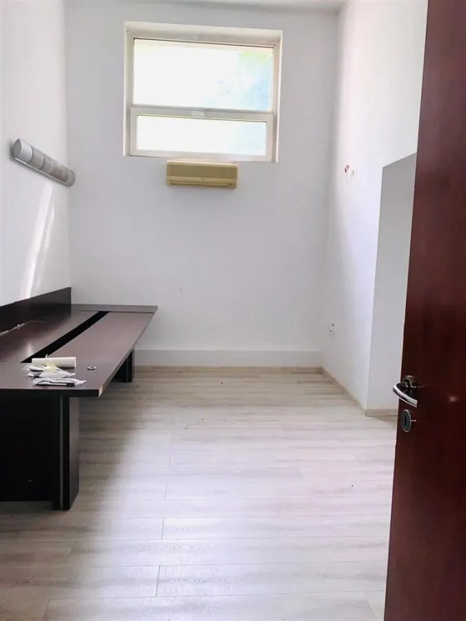 INCHIRIERE SPATIU COMERCIAL 199 mp CALEA  GRIVITEI TURDA SECTOR 1 - foto 6