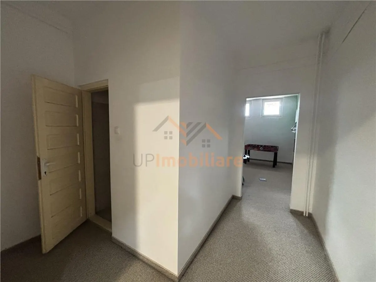 AFACERE LA CHEIE | LOC DE JOACA PENTRU COPII | ZONA IOSIA | ORADEA - foto 9