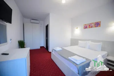 Disponibil spre administrare - Hotel Pensiune 20 camere si restaurant - Investitie Constanta Mamaia - Litoral - 30.000 eur/sezon - foto 17