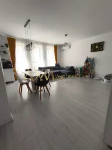 Vanzare apartament 3 camere - foto 4