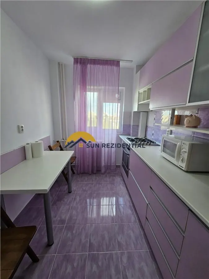 Brancoveanu-Izvorul Oltului, apartament mobilat si utilat modern, bloc reabilitat - foto 19