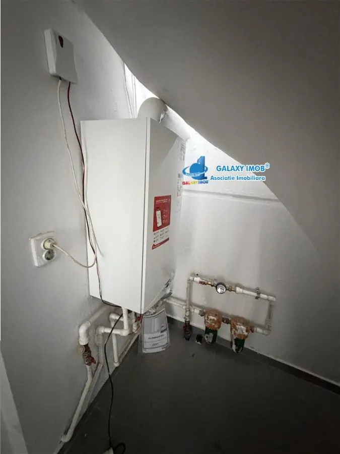Casa de inchiriat P+1+M-7 cam-Utilitati-Pretabil muncitori constructi - foto 15