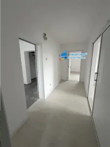Casa de inchiriat P+1+M-7 cam-Utilitati-Pretabil muncitori constructi - foto 4