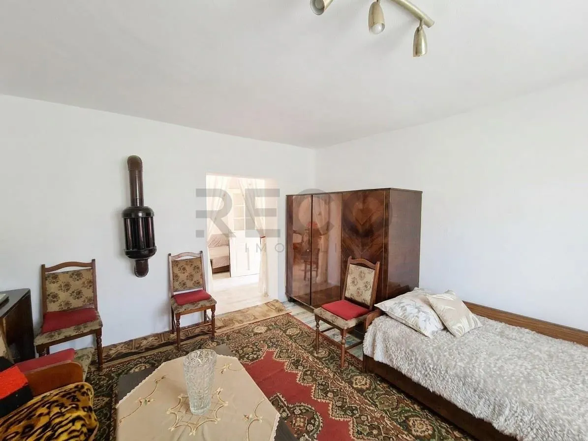 RECO Casa cu teren mare in Silindru, com. Simian - foto 3