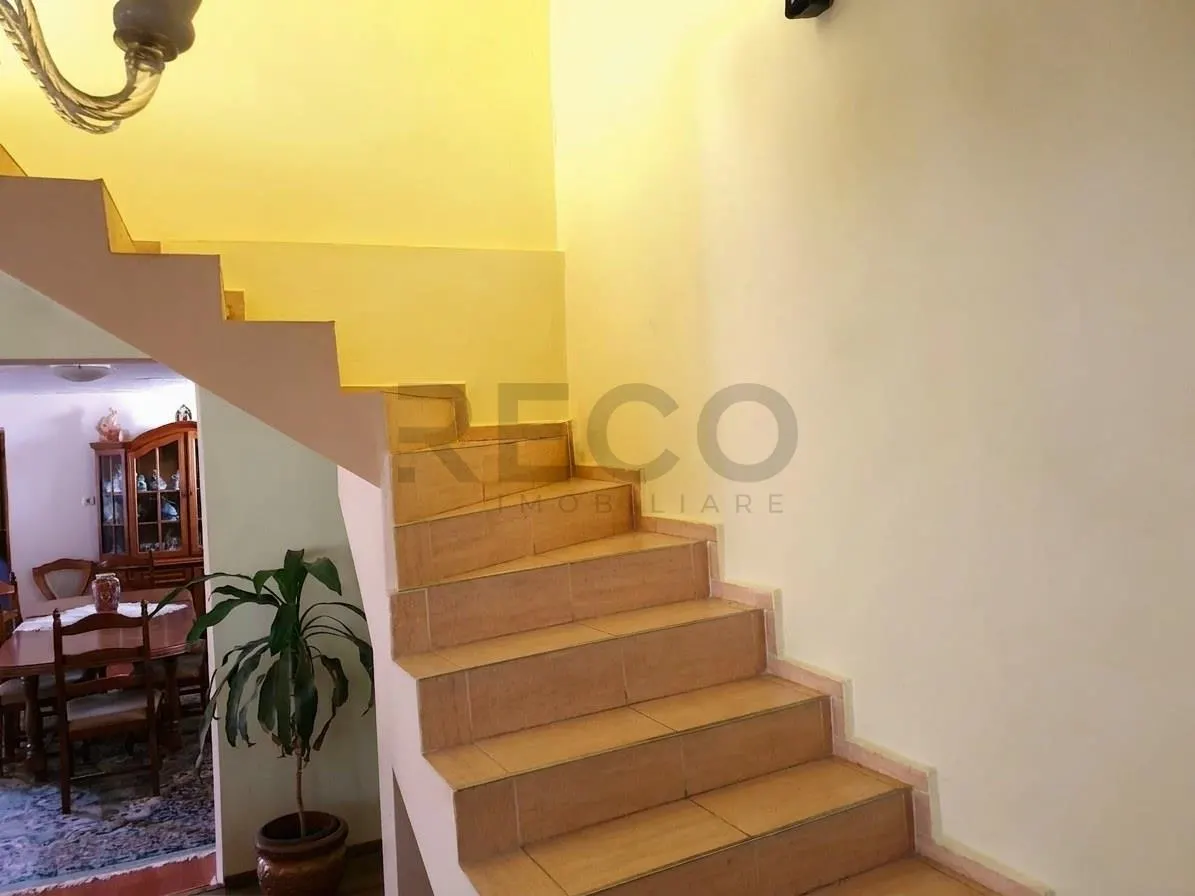 RECO Casa cu 5 camere P+M in Iosia - foto 13