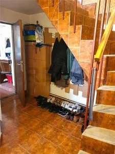 RECO Casa cu 5 camere P+M in Iosia - foto 25