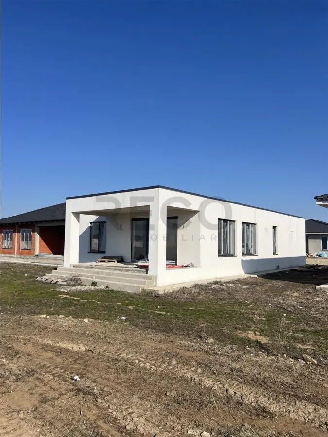 RECO Vila în stil mediteranean cu 4 CAMERE SANTANDREI - foto 1
