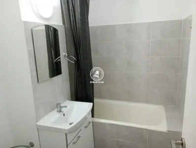 Apartament de vanzare 3 camere, Centru - foto 8
