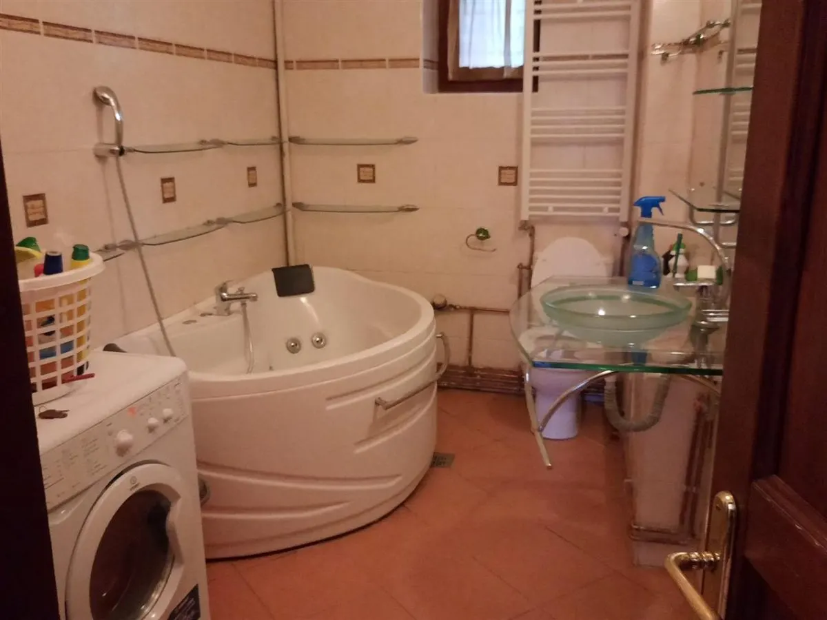 Apartament 3 Camere Centru - 500 euro - foto 11