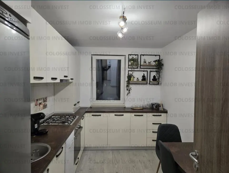 Apartament 2 camere, decomandat - zona Tractorul - foto 4