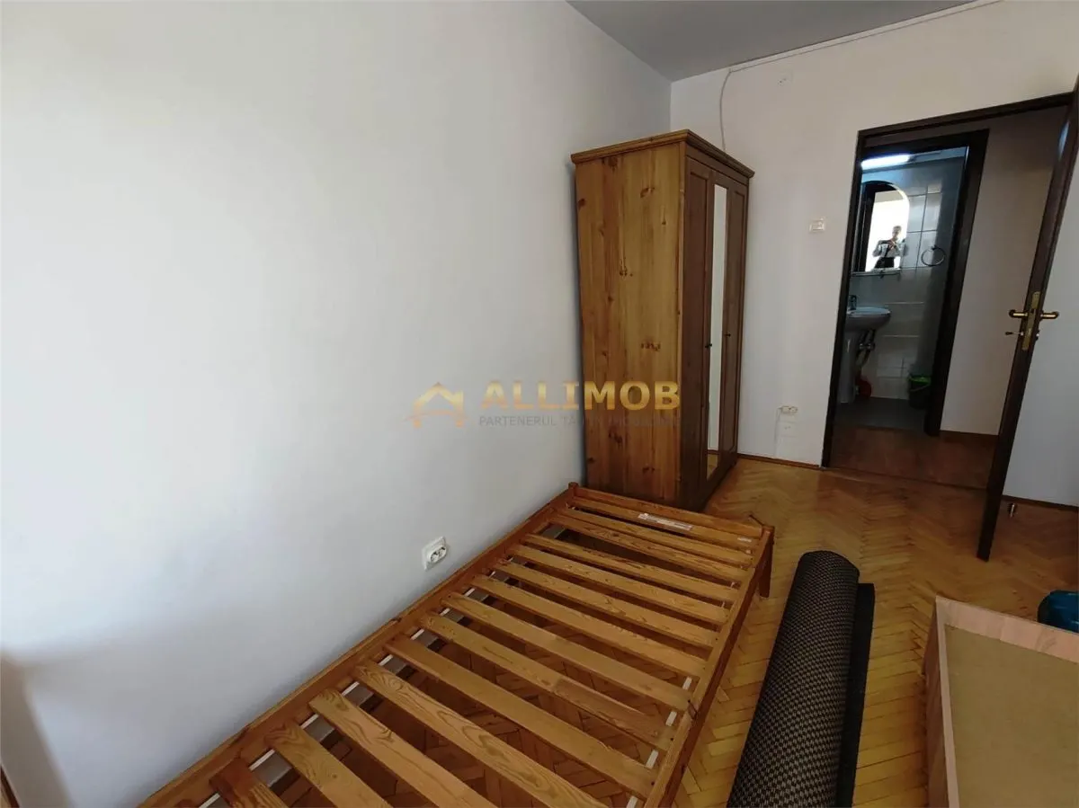 Apartament 3 camere in Ploiesti, zona ultracentrala - foto 12