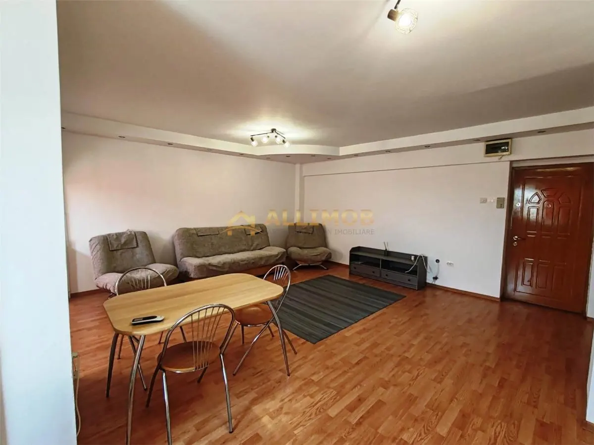 Apartament 3 camere in Ploiesti, zona ultracentrala - foto 3