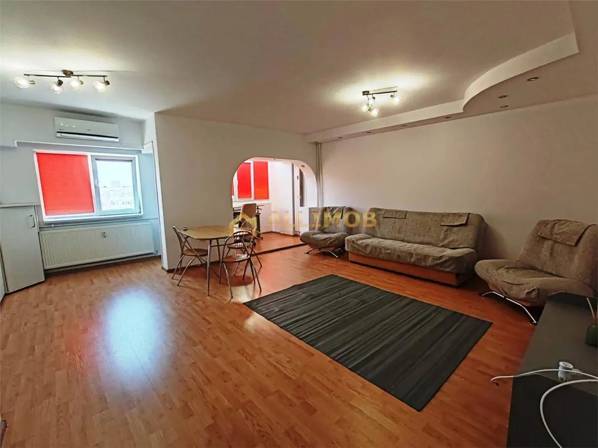 Apartament 3 camere in Ploiesti, zona ultracentrala - foto 4