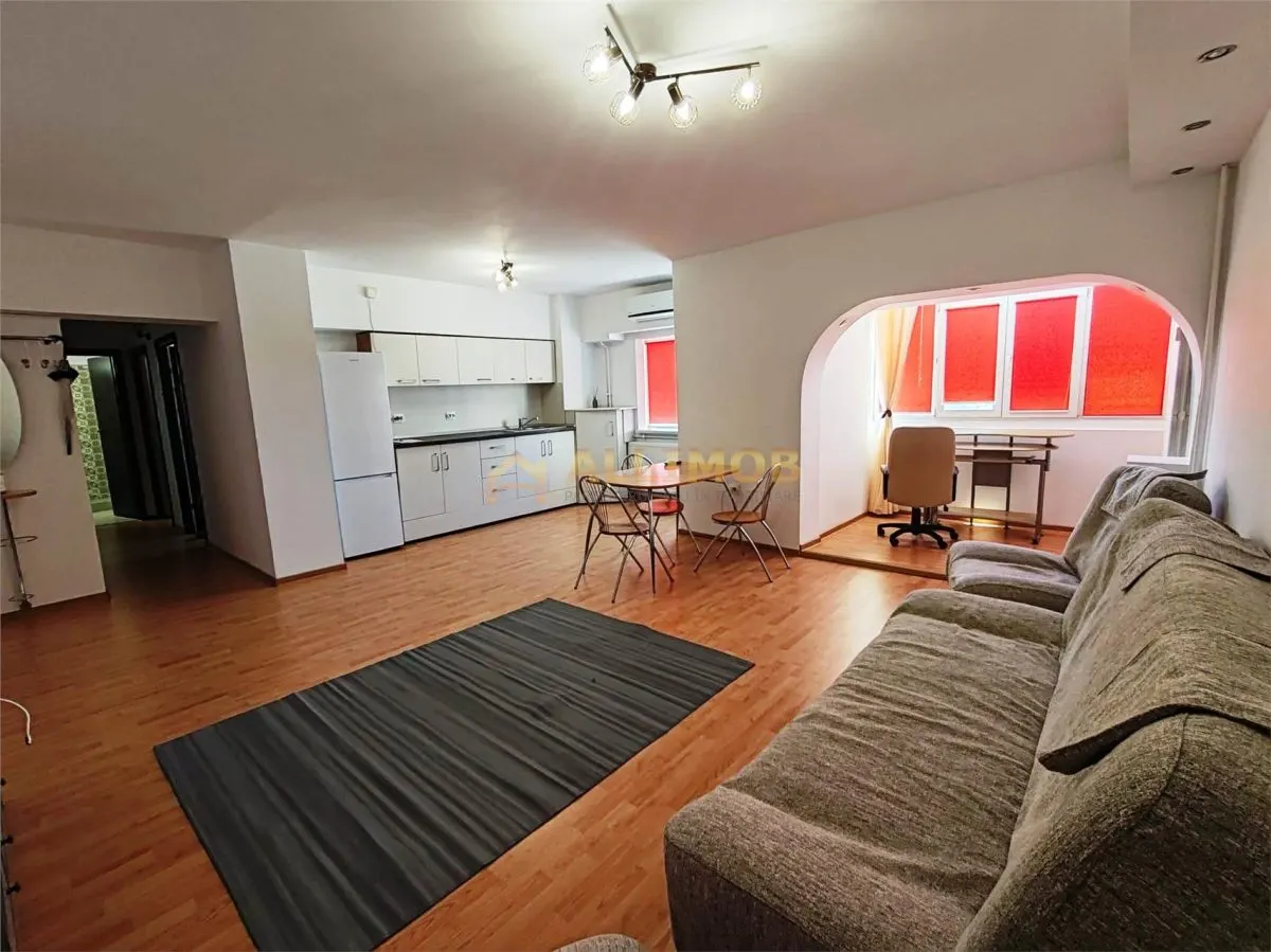 Apartament 3 camere in Ploiesti, zona ultracentrala - foto 5