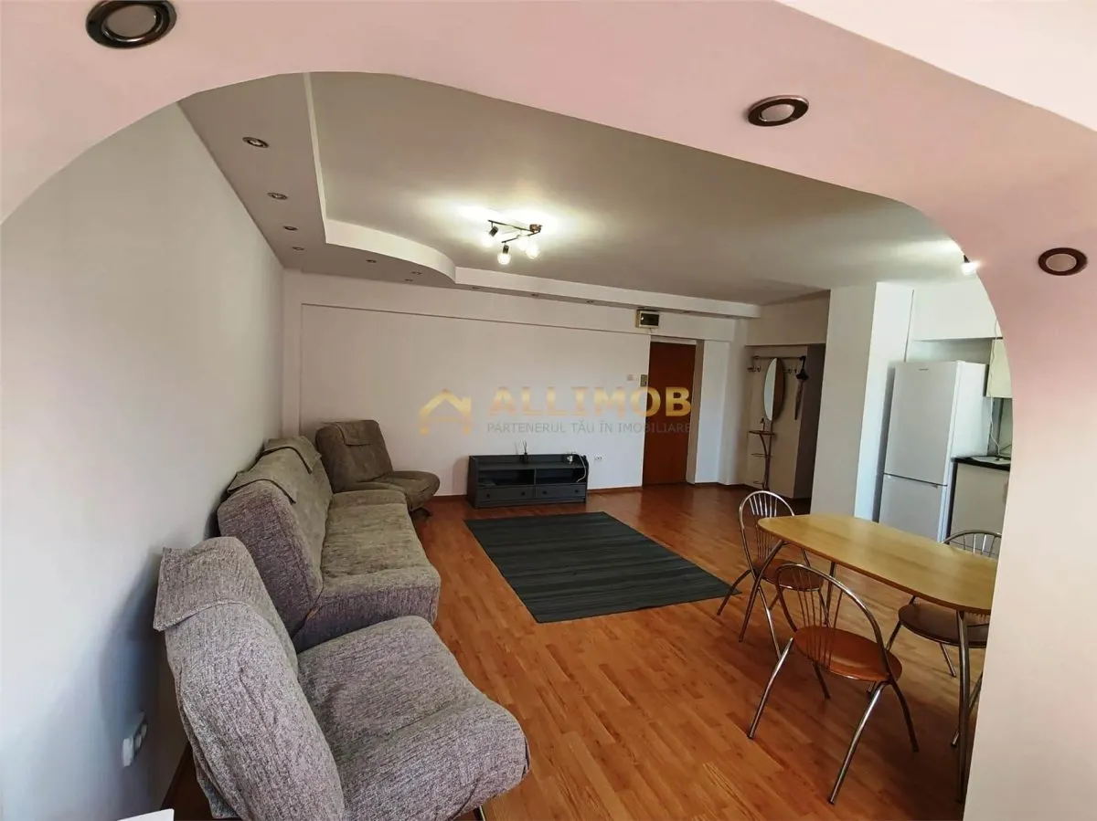 Apartament 3 camere in Ploiesti, zona ultracentrala - foto 6