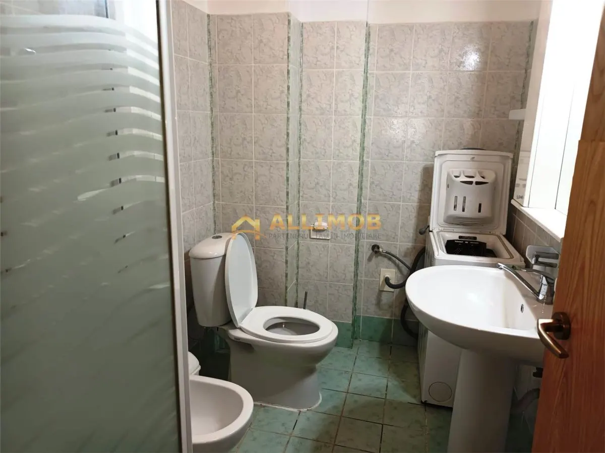 Apartament 2 camere in Ploiesti, zona ultracentrala - foto 5