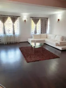 Vila 4 camere in Bucov - Bucov