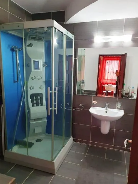 Vila 4 camere in Bucov - foto 13