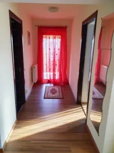 Vila 4 camere in Bucov - foto 10