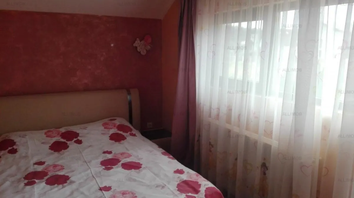 Vila 4 camere  in Bucov - foto 8