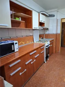 Inchiriere apartament 2 camere, zona 9 Mai - foto 13