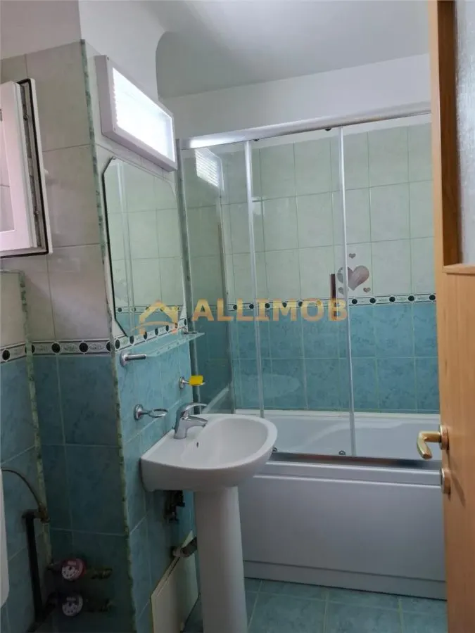 Inchiriere apartament 2 camere, zona 9 Mai - foto 19