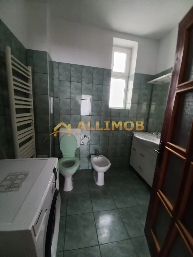 Apartament 3 camere  in Ploiesti, zona centrala - foto 9