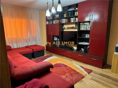 Inchiriere apartament 4 camere, cu centrala termica in Ploiesti, Zona 9 Mai - Ploiesti