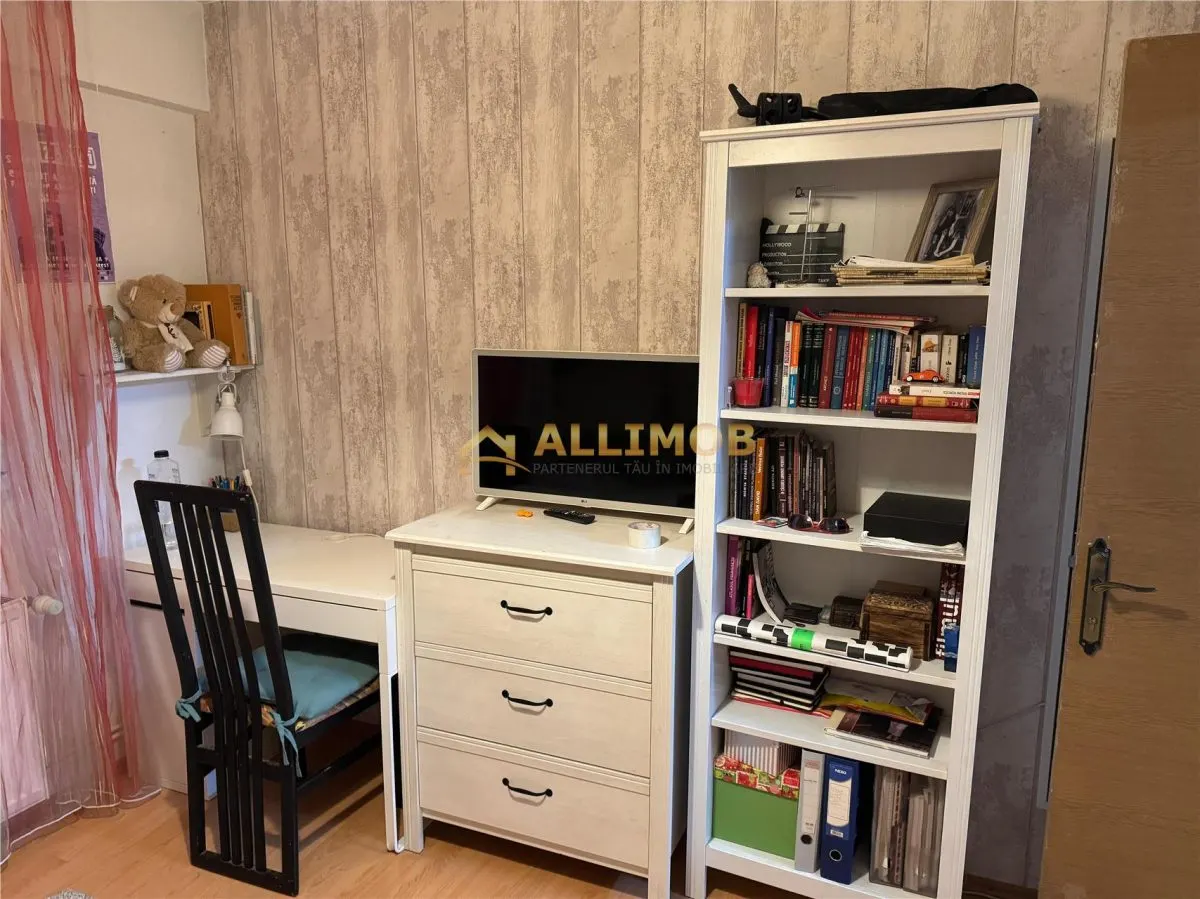 Inchiriere apartament 4 camere, cu centrala termica in Ploiesti, Zona 9 Mai - foto 13