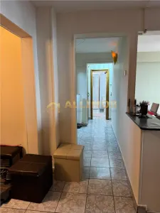 Inchiriere apartament 4 camere, cu centrala termica in Ploiesti, Zona 9 Mai - foto 4