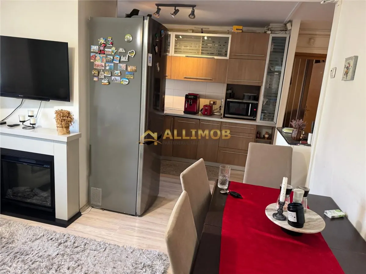 Inchiriere apartament 4 camere, cu centrala termica in Ploiesti, Zona 9 Mai - foto 8