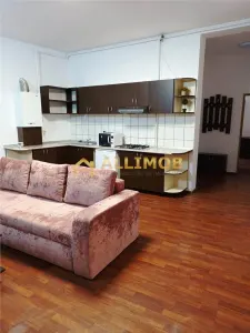 Apartament 2 camere in Ploiesti, zona ultracentrala - foto 3