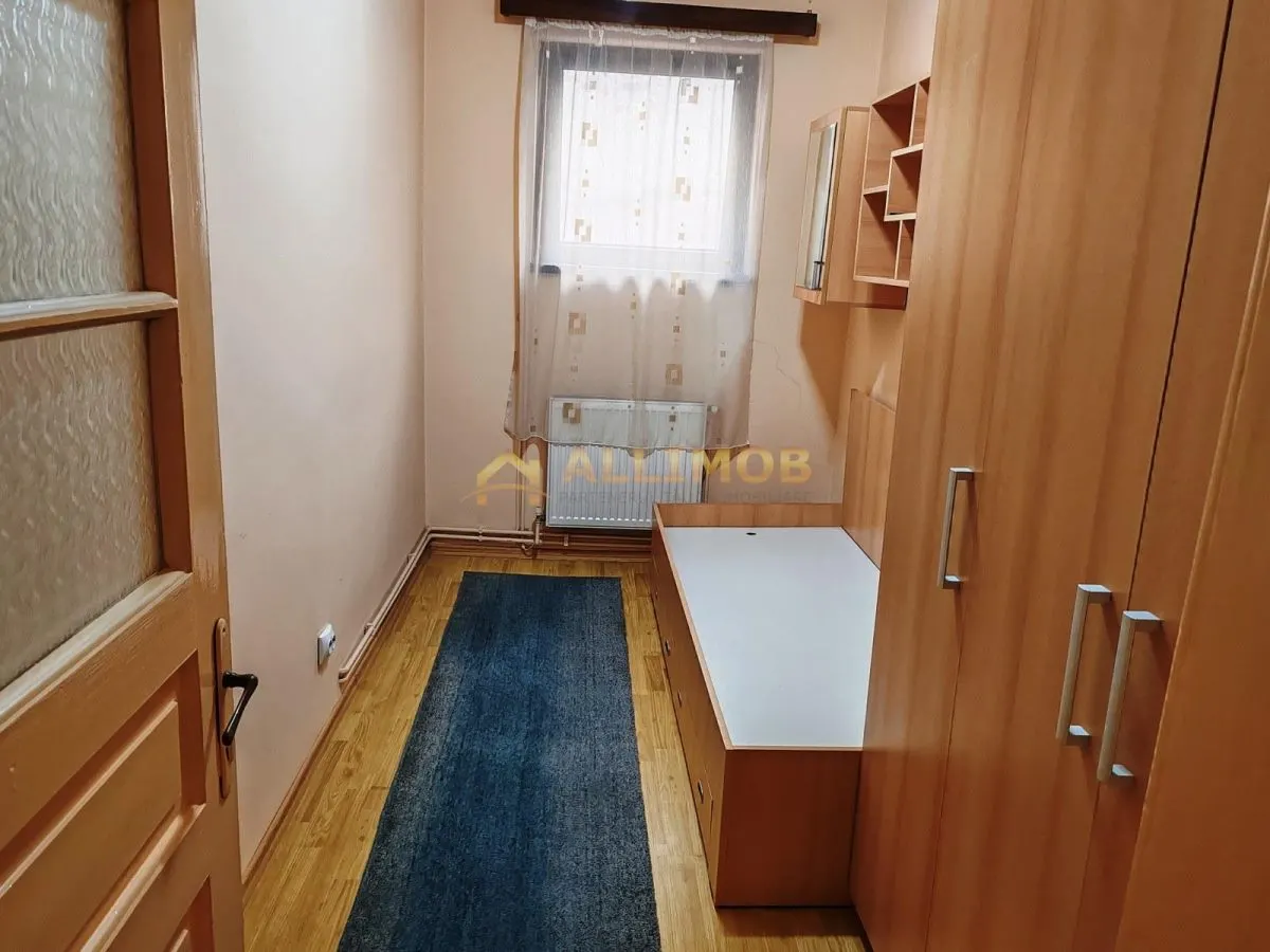 Apartament 4 camere ultracentral, Ploiesti, parter in vila - foto 12