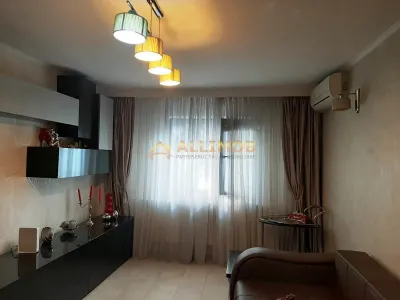 Apartament 3 camere in Ploiesti, zona Bulevardul Bucuresti - Ploiesti