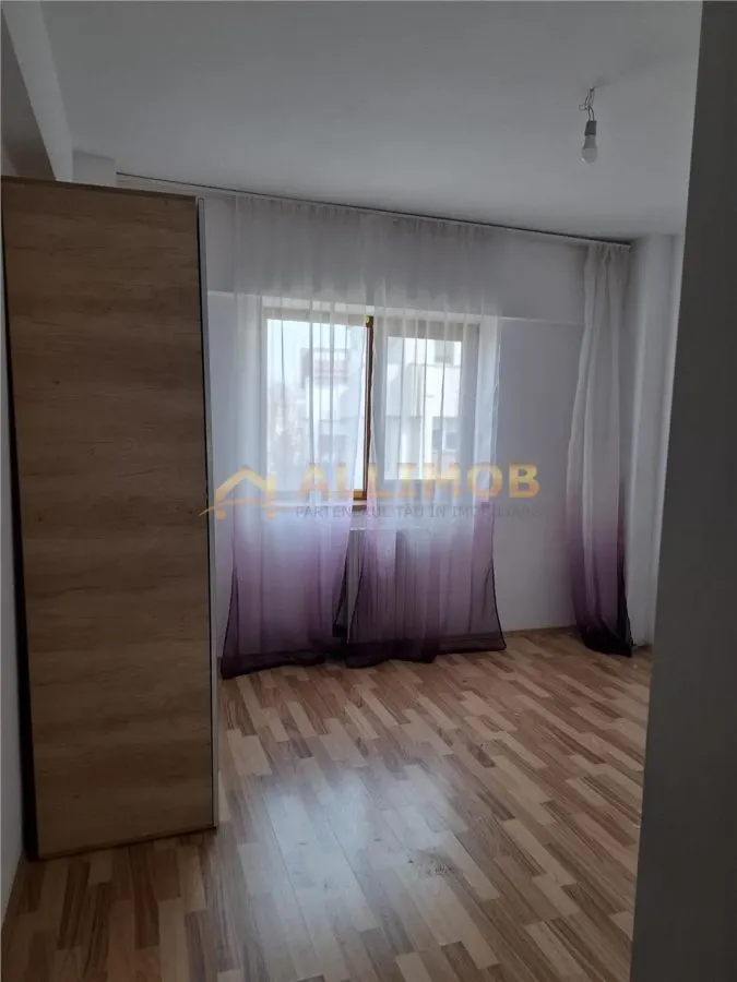 Inchiriere apartament 3 camere in Ploiesti,  zona 9 Mai - foto 4