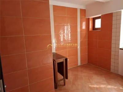 Inchiriere apartament 3 camere in Ploiesti,  zona 9 Mai - foto 7