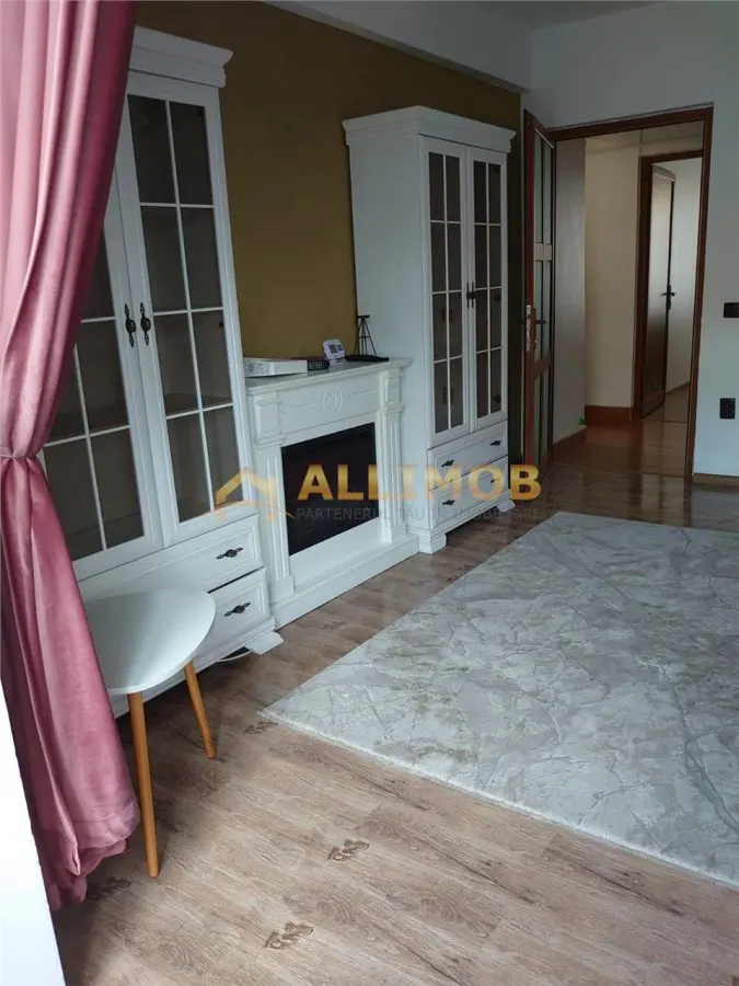 Apartament 3 camere in Ploiesti, zona ultracentrala - foto 4