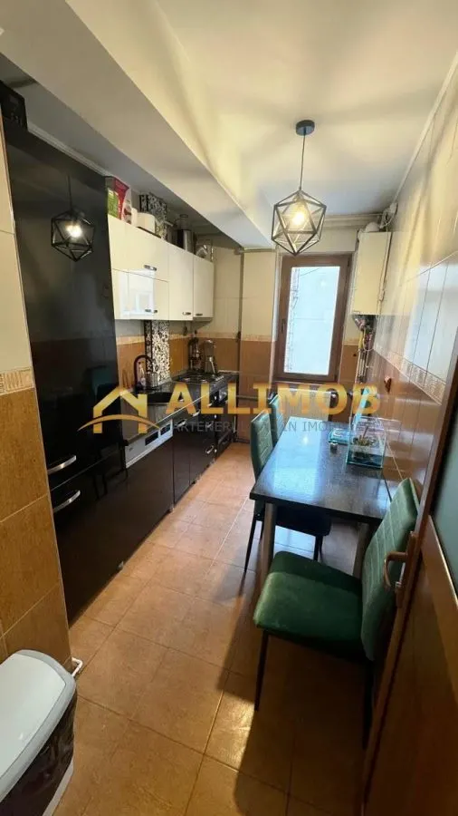 Apartament 3 camere in Ploiesti, zona ultracentrala - foto 11