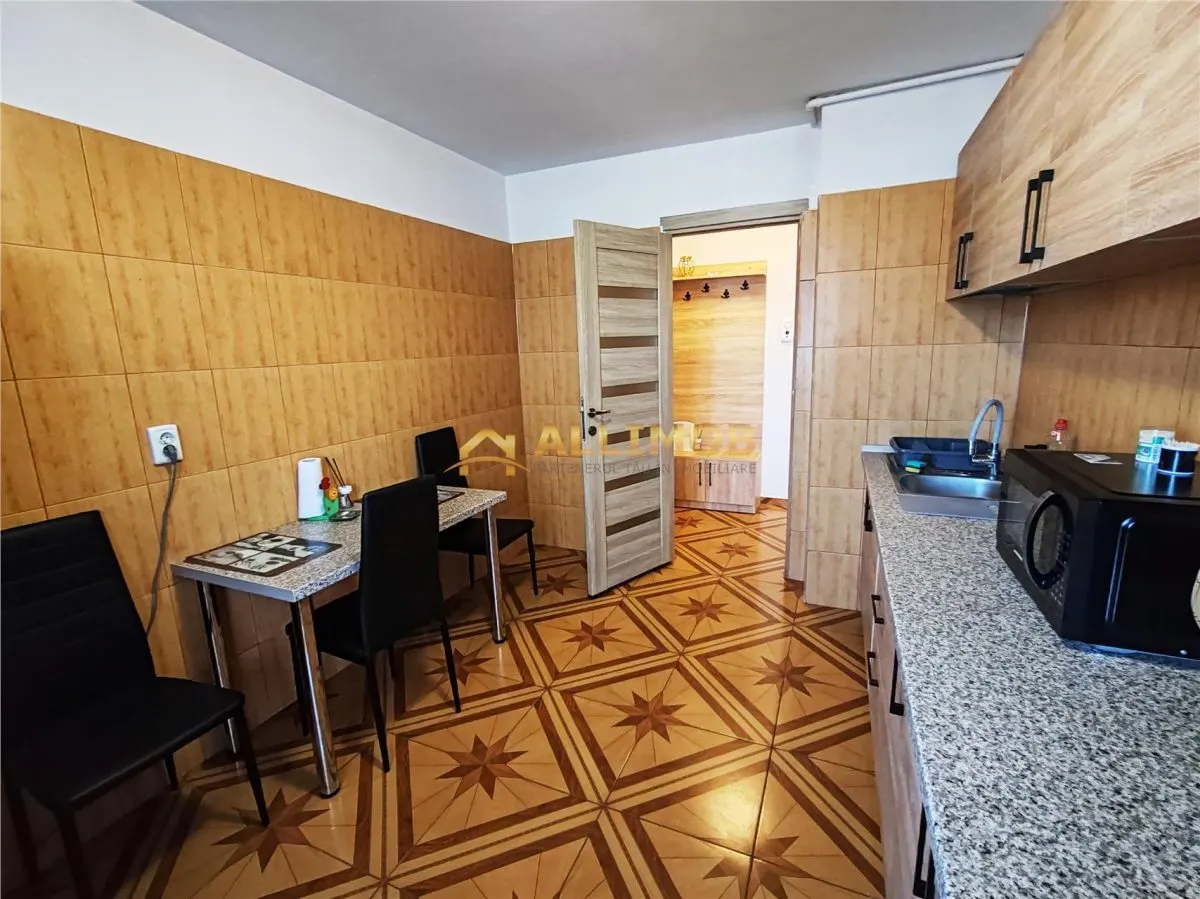Apartament 2 camere în Ploiești, zona Republicii - foto 9