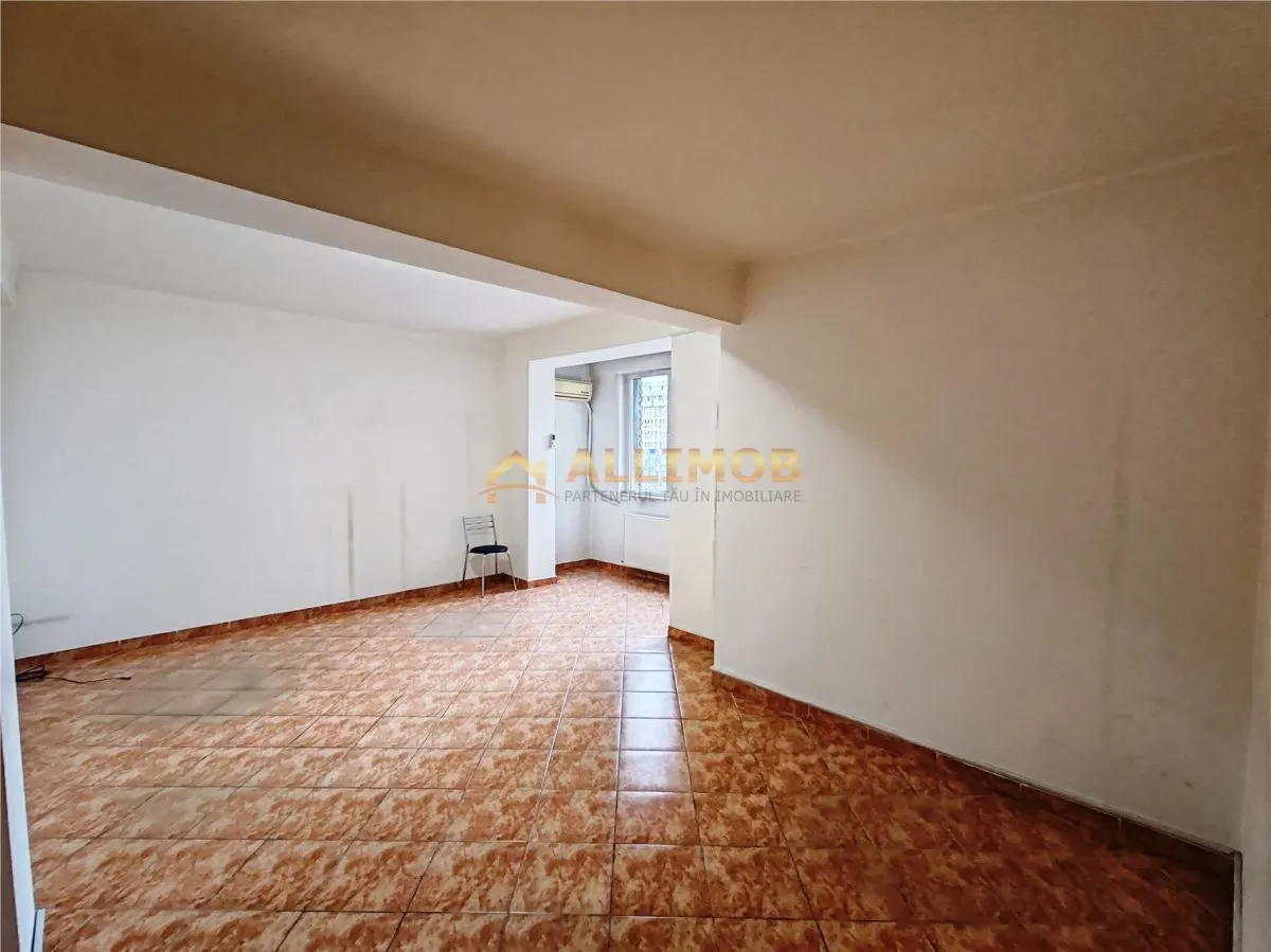 Garsoniera in Ploiesti, zona ultracentrala - foto 2