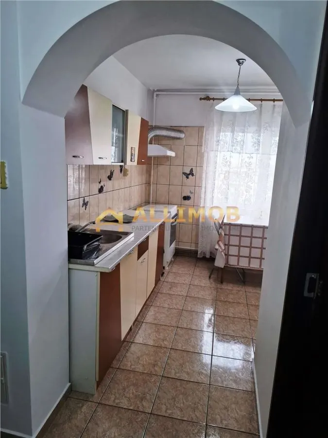 Garsoniera in Ploiesti, zona Cantacuzino - foto 6