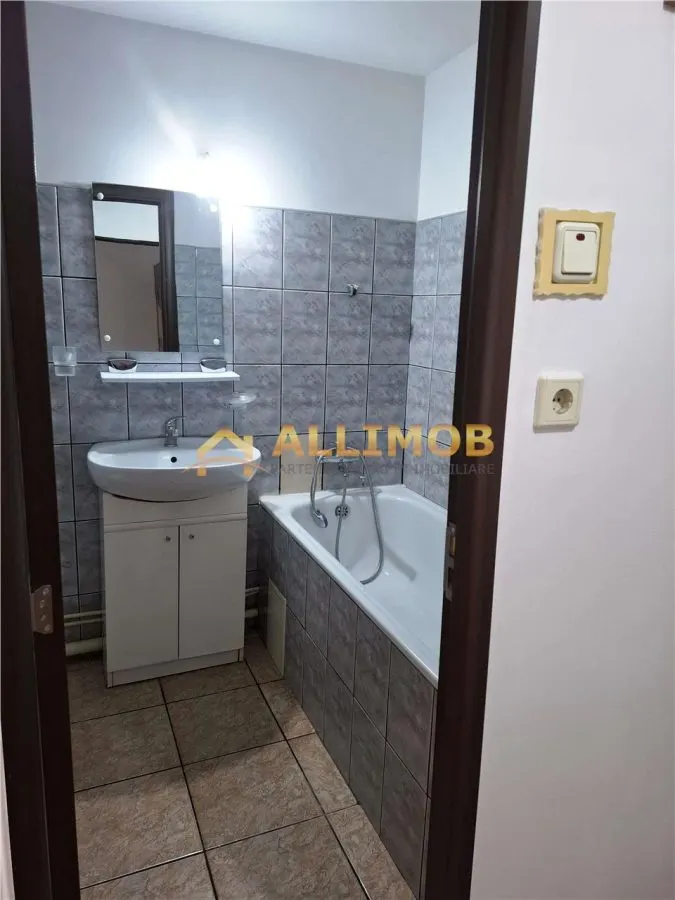 Garsoniera in Ploiesti, zona Cantacuzino - foto 10