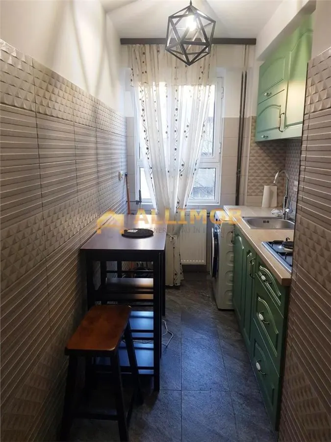 Garsoniera in Ploiesti, zona ultracentrala - foto 6